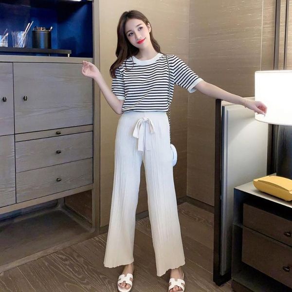 fashion women 2 piece set short sleeve striped knitted and wide leg pants suit korean style casual loose lady streetwear, White
fashion women 2 piece set short sleeve striped knitted and wide leg pants suit korean style casual loose lady streetwear, White