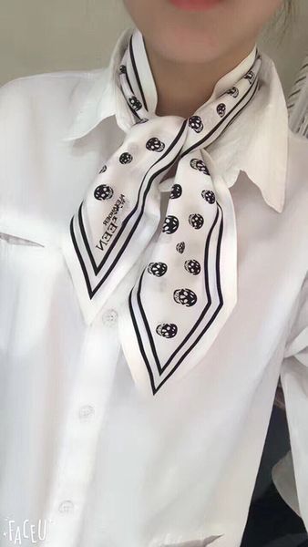 wholesale designer scarf 19SS scarf for Women Spring Designer Skull Scarves Wrap With Tag 85x10Cm Shawls
wholesale designer scarf 19SS scarf for Women Spring Designer Skull Scarves Wrap With Tag 85x10Cm Shawls