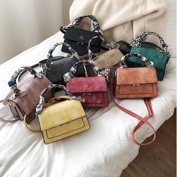 small bag women 2020 new fashion korean messenger bag fashion snake single shoulder small square
small bag women 2020 new fashion korean messenger bag fashion snake single shoulder small square
