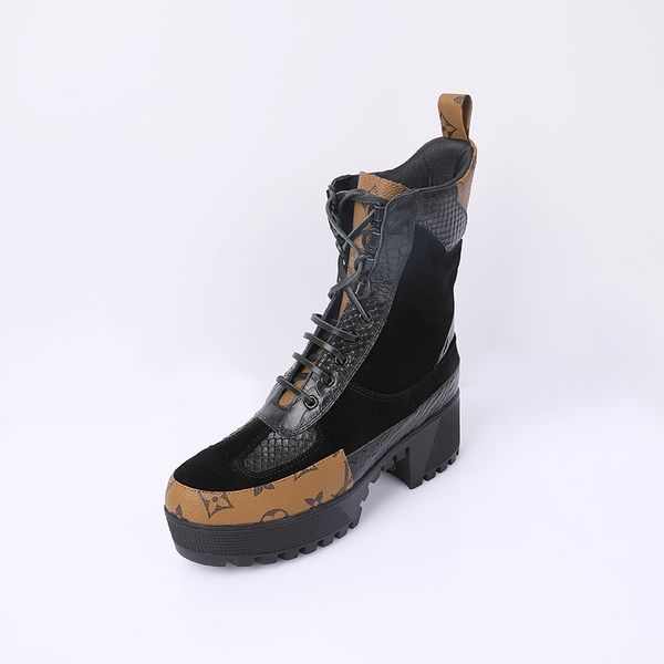 2019 new fashion joker martin boots leather high heel booties high-waterproof original packaging factory direct sales
2019 new fashion joker martin boots leather high heel booties high-waterproof original packaging factory direct sales