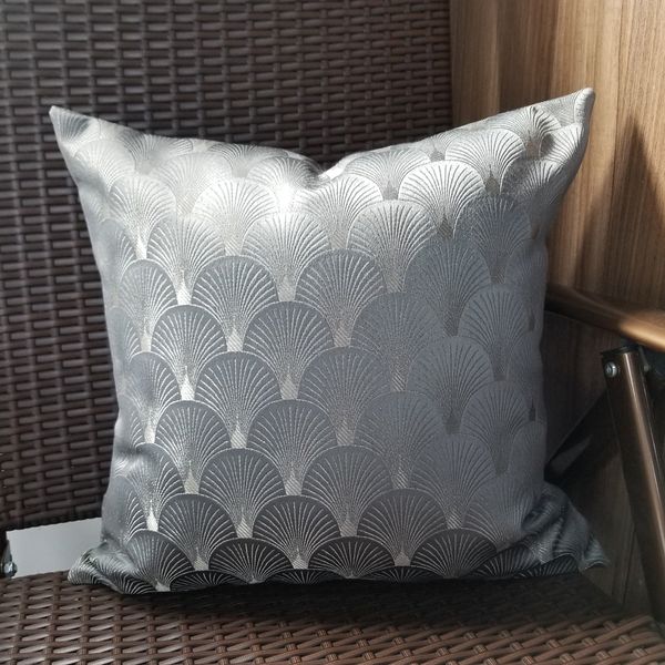 modern shiny half round decorative pillow case jacquard woven dark gray sofa chair cushion cover 45x45cm 1pc/lot drop shipping
modern shiny half round decorative pillow case jacquard woven dark gray sofa chair cushion cover 45x45cm 1pc/lot drop shipping