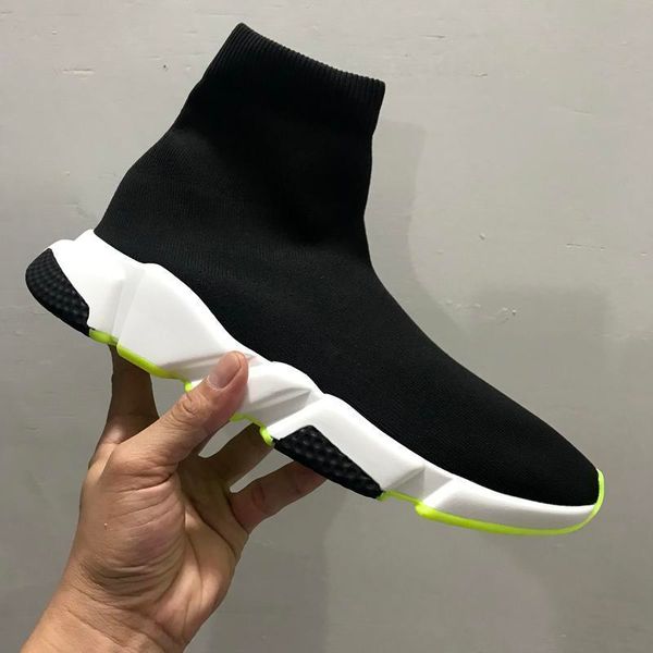 2019 new designer sneakers speed runner fashion shoes sock triple black boots red flat trainer men women casual shoes sport with dust bag r0
2019 new designer sneakers speed runner fashion shoes sock triple black boots red flat trainer men women casual shoes sport with dust bag r0