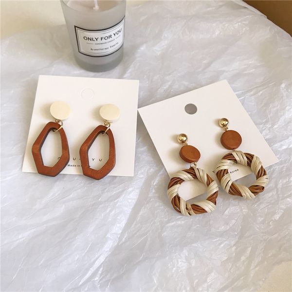 popular new woven round dangle earrings for women temperament retro personality simple geometry wood drop earrings wholesale, Silver
popular new woven round dangle earrings for women temperament retro personality simple geometry wood drop earrings wholesale, Silver