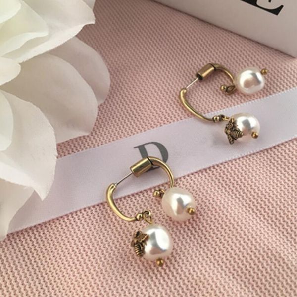 luxury jewelry s925 sterling silver needle pearl irregularity stud earrings classic metal for women, Golden;silver
luxury jewelry s925 sterling silver needle pearl irregularity stud earrings classic metal for women, Golden;silver