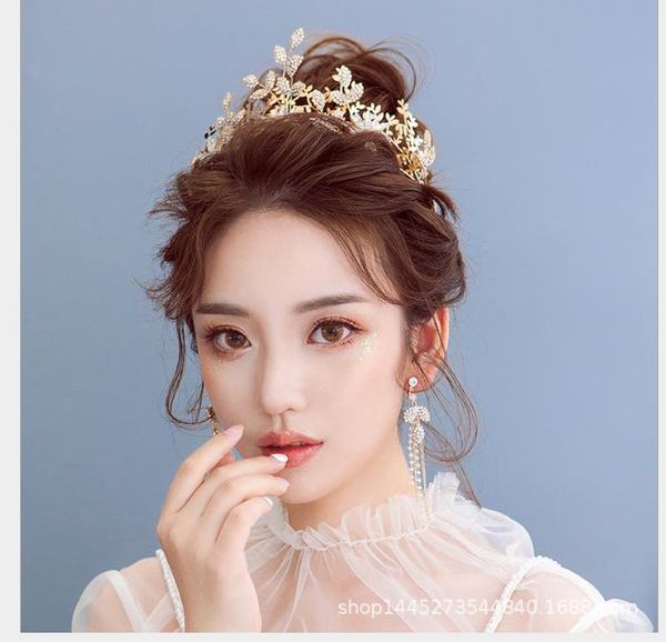 golden chaoxian zhusen water diamond hairpin marriage hair ornament earrings set wedding garment accessories, Slivery;golden
golden chaoxian zhusen water diamond hairpin marriage hair ornament earrings set wedding garment accessories, Slivery;golden