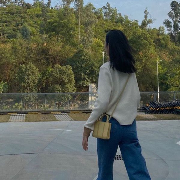 purple bag female 2020 spring and summer new korean version of the messenger bag mini shoulder small square tide
purple bag female 2020 spring and summer new korean version of the messenger bag mini shoulder small square tide
