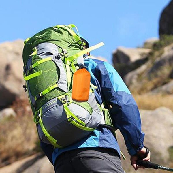 wear-resistant sleeping bag heat preservation outdoor sports backpack portable sleeping bag thermal survival emergency tackles
wear-resistant sleeping bag heat preservation outdoor sports backpack portable sleeping bag thermal survival emergency tackles