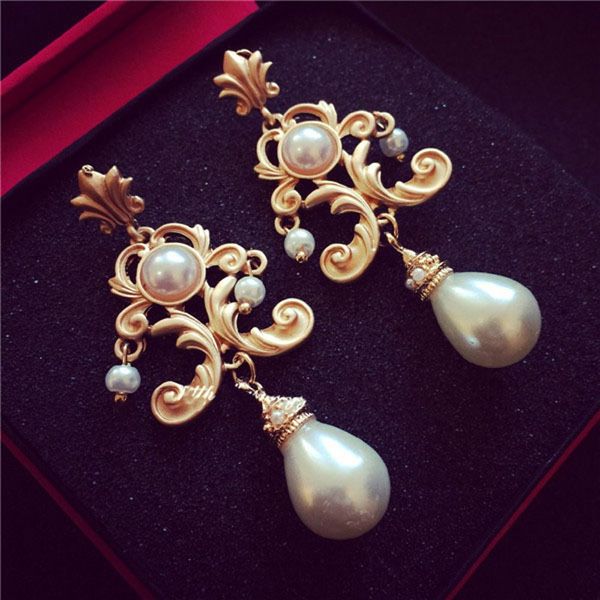 1 pair women charm exaggerated girl jewelry accessories gorgeous vintage palace gift earrings baroque imitation pearl dangle new, Golden;silver
1 pair women charm exaggerated girl jewelry accessories gorgeous vintage palace gift earrings baroque imitation pearl dangle new, Golden;silver