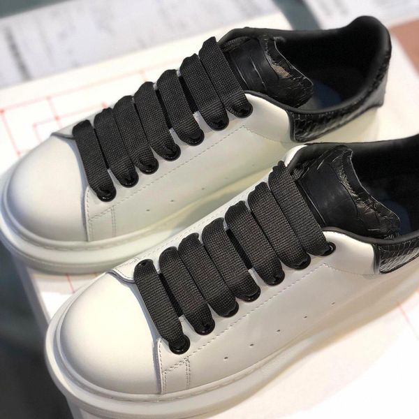 2019 designer fashion luxury designer men women sneakers casual shoes classic white men women flats shoes with origin box, Black
2019 designer fashion luxury designer men women sneakers casual shoes classic white men women flats shoes with origin box, Black