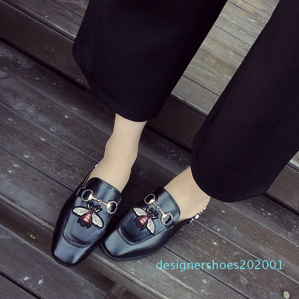 fashion luxury designer women shoes embroidered flat bottom student cauual style sandals girl slipper classic chain animal pics, Black
fashion luxury designer women shoes embroidered flat bottom student cauual style sandals girl slipper classic chain animal pics, Black