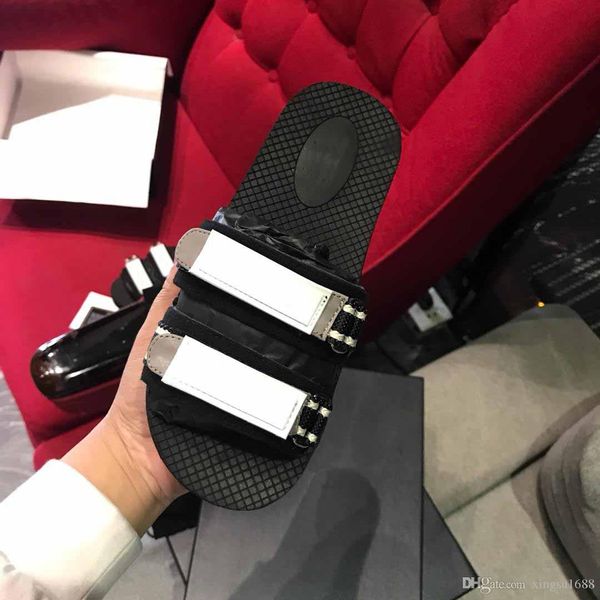 fashion famous designer women slipper non-slip hook loop shoes luxury slide summer wide flat sandals slipper size 35-40, Black
fashion famous designer women slipper non-slip hook loop shoes luxury slide summer wide flat sandals slipper size 35-40, Black