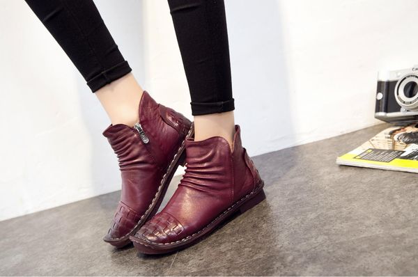 1803 real leather fall women boots casual shoes autumn boots children flat soft bottom winter shoes female, Black
1803 real leather fall women boots casual shoes autumn boots children flat soft bottom winter shoes female, Black