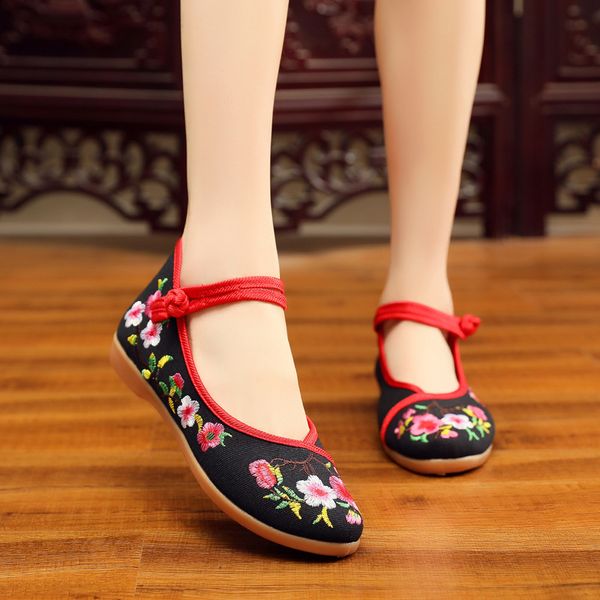 

flats 2018 autumn new national wind cloth shoes women high help mother embroidered shoes hibiscus flower square dance, Black