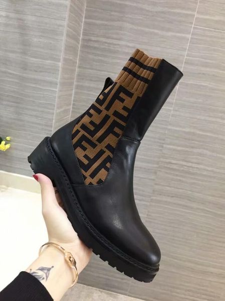 2019g luxury designer mid boots flat heel fashion boots,cowhide stitching elastic knitting retro motorcycle boots size 35-41
2019g luxury designer mid boots flat heel fashion boots,cowhide stitching elastic knitting retro motorcycle boots size 35-41