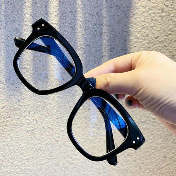wholesale-fashion men&women blue rays computer goggles anti eyestrain decoratiwear square transparent optical glasses frame, Black
wholesale-fashion men&women blue rays computer goggles anti eyestrain decoratiwear square transparent optical glasses frame, Black