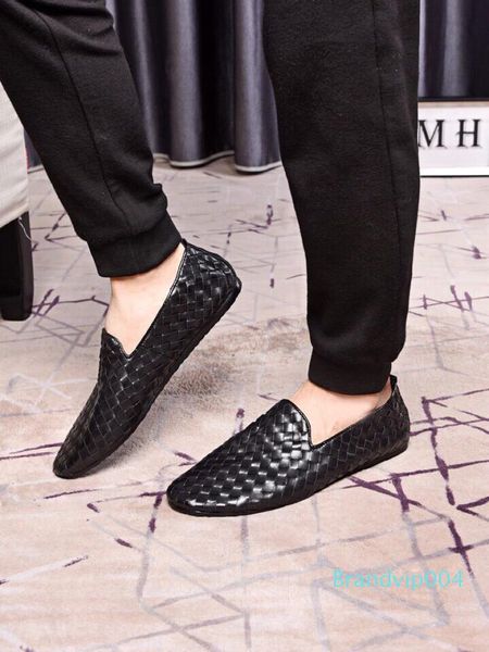 2019 fashion luxury designer mens shoes doug shoes platform adopt imported beaded calfskin british fashion the upper foot is light and comf0, Black
2019 fashion luxury designer mens shoes doug shoes platform adopt imported beaded calfskin british fashion the upper foot is light and comf0, Black