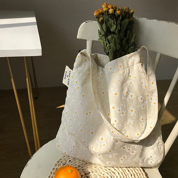 women canvas shoulder bags embossed daisy design ladies floral handbag casual tote literary books bag shopping bag for girls
women canvas shoulder bags embossed daisy design ladies floral handbag casual tote literary books bag shopping bag for girls