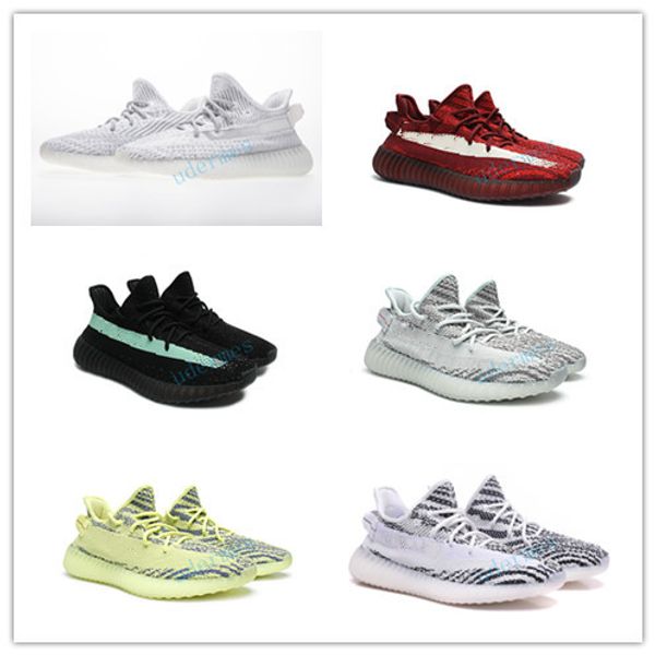 Sapatos ocasionais iyeezy350 
Sapatos ocasionais iyeezy350