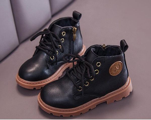 autumn winter new style kids pu leather snow boots boys girls plus velvet martin boots children' high sneakers, Black;grey
autumn winter new style kids pu leather snow boots boys girls plus velvet martin boots children' high sneakers, Black;grey