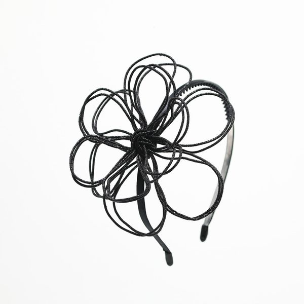 2020new winter style fashion shirmmer wire flower and butterfly design girls fashion hair accessories, Slivery;white
2020new winter style fashion shirmmer wire flower and butterfly design girls fashion hair accessories, Slivery;white