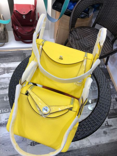 26cm 30cm 2018 new color yellow famous lady totes fashion handbags women genuine leather shoulder bags factory wholesale real image
26cm 30cm 2018 new color yellow famous lady totes fashion handbags women genuine leather shoulder bags factory wholesale real image