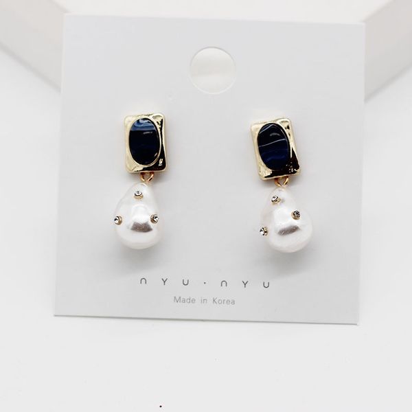 high luster pure natural freshwater pearl stud earrings for women fashion zircon pearl earrings drop fine jewelry gift, Golden;white 
high luster pure natural freshwater pearl stud earrings for women fashion zircon pearl earrings drop fine jewelry gift, Golden;white