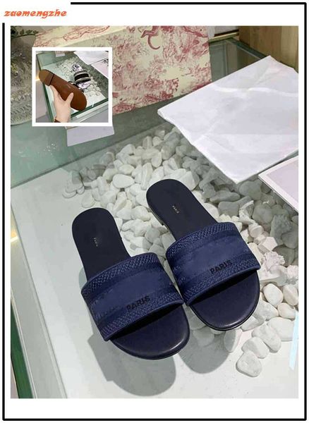 new dazzle flowers slippers summer woman beach alphabet slippers designer embroidery woman shoes, Black
new dazzle flowers slippers summer woman beach alphabet slippers designer embroidery woman shoes, Black