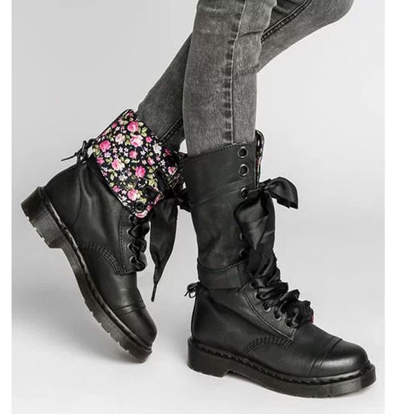 flower boots women retro leather middle boot non-slip snow boots snow casual round toe lace-up shoes woman botas mujer, Black
flower boots women retro leather middle boot non-slip snow boots snow casual round toe lace-up shoes woman botas mujer, Black