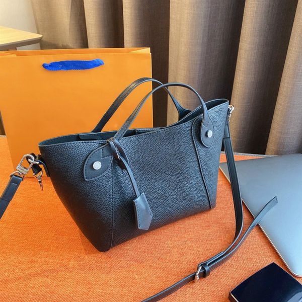 designer luxury handbag women fashion good quality leather shoulder bag cross body new style
designer luxury handbag women fashion good quality leather shoulder bag cross body new style
