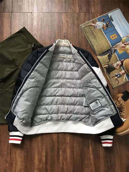 mens designer jackets parka striped fashion down zippers brand windbreaker for men women luxury badge sleeves jacket warm coat 112, Black;brown
mens designer jackets parka striped fashion down zippers brand windbreaker for men women luxury badge sleeves jacket warm coat 112, Black;brown