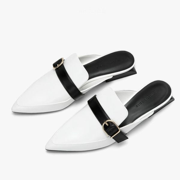 2020 new women flat shoes brand fashion mules for women slippers pu leather pointed toe slip on flip flops female sandals, Black
2020 new women flat shoes brand fashion mules for women slippers pu leather pointed toe slip on flip flops female sandals, Black