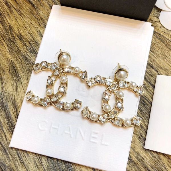 Женщины серьги падения с бриллиантом и ювелирных изделиями свадьбы жемчужных CONNECT Серьгой shinnig Моды женщины ювелирным изделиями Подарок PS6797A
Женщины серьги падения с бриллиантом и ювелирных изделиями свадьбы жемчужных CONNECT Серьгой shinnig Моды женщины ювелирным изделиями Подарок PS6797A