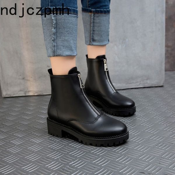 women's boots the new autumn and winter fashion round head zipper mid heel short tube women's shoes plus size 34-43 black white 
women's boots the new autumn and winter fashion round head zipper mid heel short tube women's shoes plus size 34-43 black white