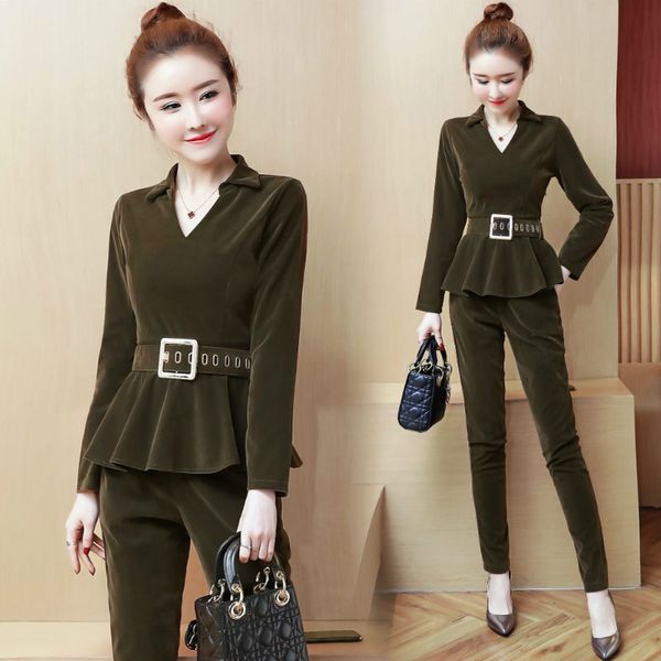новый темперамент дамы моды западного типа high cold royal sister-style two-piece set по возрасту trousers, Black;white
новый темперамент дамы моды западного типа high cold royal sister-style two-piece set по возрасту trousers, Black;white
