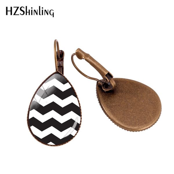 2019 new chevron pattern ear clip colorful paintings earring clips handmade glass dome jewelry ear cuff, Silver
2019 new chevron pattern ear clip colorful paintings earring clips handmade glass dome jewelry ear cuff, Silver