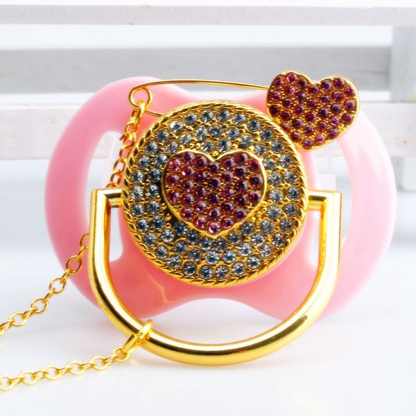 Розовое Сердце Персонализированные Bling Кристалл Rhinestone Соска Подарок Клип для Babysh
Розовое Сердце Персонализированные Bling Кристалл Rhinestone Соска Подарок Клип для Babysh
