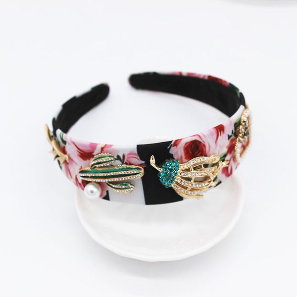 court headband baroque fashion temperament pearl leaves flowers cross geometry wild headband dance party luxury accessories 783, Golden;white
court headband baroque fashion temperament pearl leaves flowers cross geometry wild headband dance party luxury accessories 783, Golden;white