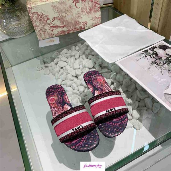 latest dazzle flowers women sandals designer flat slippers embroidery sandal floral brocade slipper flip flops striped, Black
latest dazzle flowers women sandals designer flat slippers embroidery sandal floral brocade slipper flip flops striped, Black