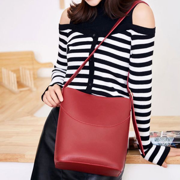casual bucket package women handbag large capacity shoulder bags pu crossbody bag solid color messenger packages 2020
casual bucket package women handbag large capacity shoulder bags pu crossbody bag solid color messenger packages 2020