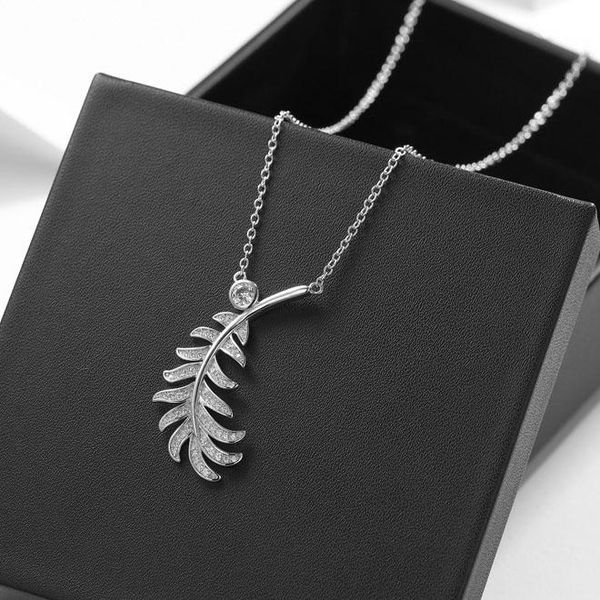 victoria series diamond necklace bracelet earrings iced out chains jewelry necklace mens 14k gold chains rings cuban link chain 2020 new, Silver
victoria series diamond necklace bracelet earrings iced out chains jewelry necklace mens 14k gold chains rings cuban link chain 2020 new, Silver