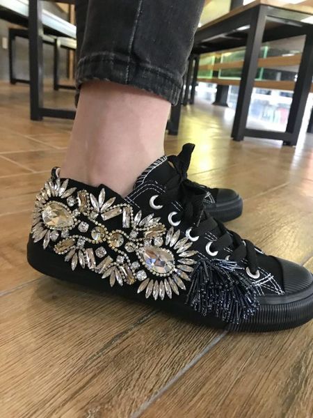 hand sewn original shallow mouth low bond single shoes water diamond gemstone pure black strap student leisure korean canvas
hand sewn original shallow mouth low bond single shoes water diamond gemstone pure black strap student leisure korean canvas
