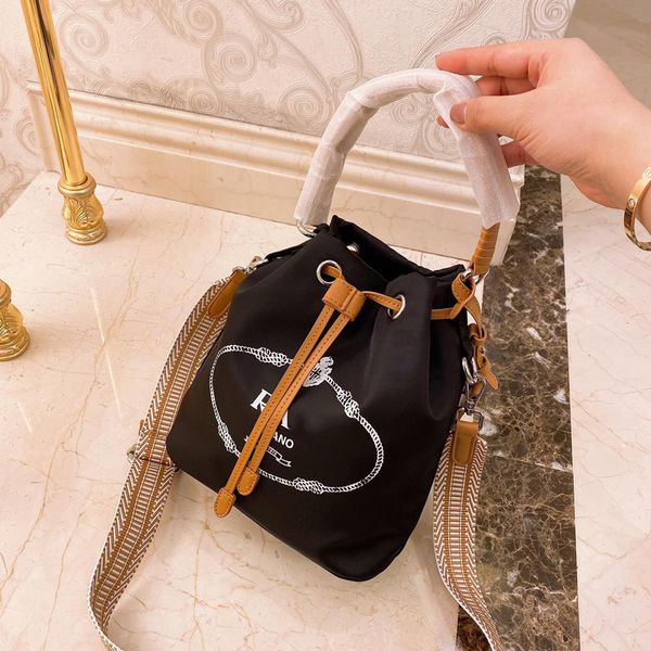 ts letter logo printing bucket crossbody bag womens shoulder bag designer luxury black street fashion casual handbags purses tsysbb486
ts letter logo printing bucket crossbody bag womens shoulder bag designer luxury black street fashion casual handbags purses tsysbb486