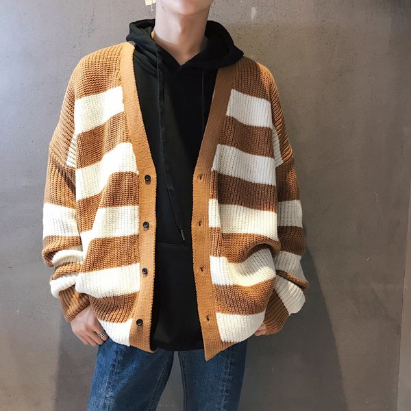 2019 spring and autumn korean version of the campus style fashion trend couple men's long-sleeved casual loose sweater coat, White;black
2019 spring and autumn korean version of the campus style fashion trend couple men's long-sleeved casual loose sweater coat, White;black