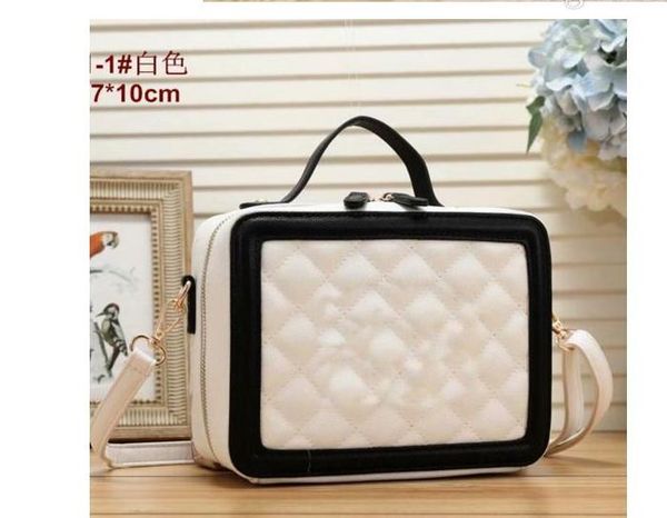 2020 new diamond bag cc leather shoulder messenger chain small square bag
2020 new diamond bag cc leather shoulder messenger chain small square bag