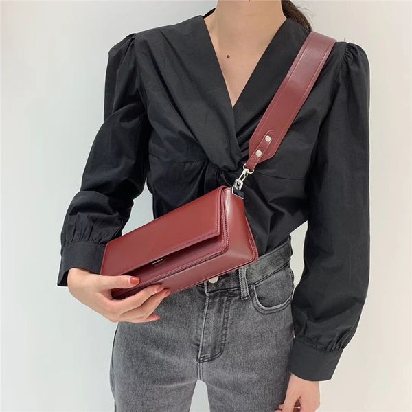 female wide strap casual portable single-shoulder bag pu leather phone coin bag new trend handbag crossbody messenger
female wide strap casual portable single-shoulder bag pu leather phone coin bag new trend handbag crossbody messenger
