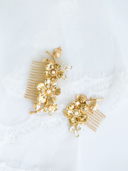 baroque style golden rose flower jewelry bridal hair accessory vintage palace bridal headdress camellia rhinestone hair comb, Golden;white
baroque style golden rose flower jewelry bridal hair accessory vintage palace bridal headdress camellia rhinestone hair comb, Golden;white