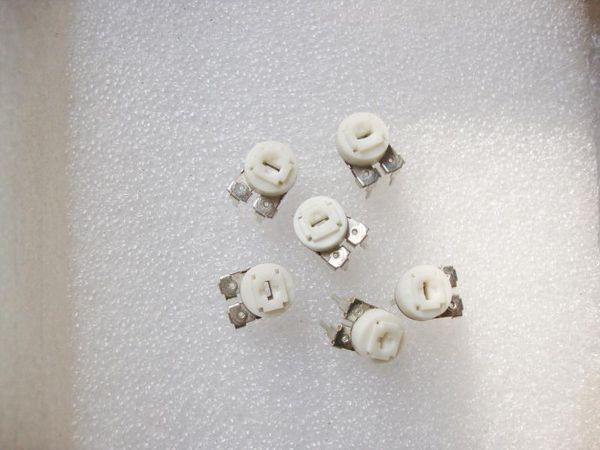 original packing adjustable resistor carbon film line regulation-resistance ptc thermistor sr-085-104 100k
original packing adjustable resistor carbon film line regulation-resistance ptc thermistor sr-085-104 100k