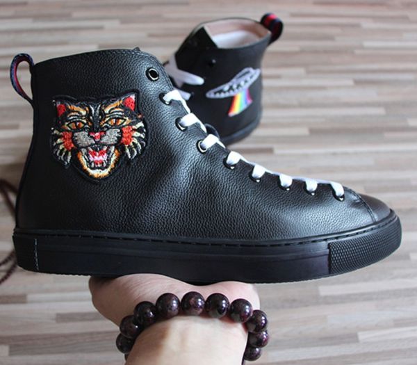 new fashion luxury high tiger embroidery ace trainers shoes man woman black/white leather mens womens designer sneakers 34-46, White;red
new fashion luxury high tiger embroidery ace trainers shoes man woman black/white leather mens womens designer sneakers 34-46, White;red