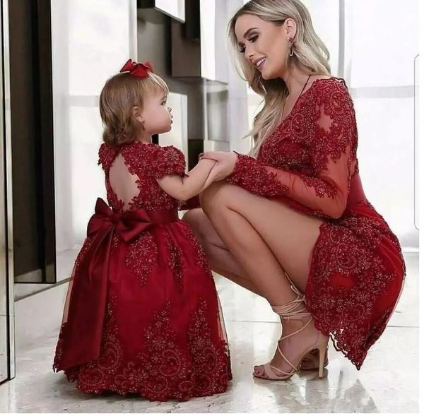 burgundy mother and daughter dresses 2019 lace applique beaded wedding flower girls' dresses princess party gowns, White;blue
burgundy mother and daughter dresses 2019 lace applique beaded wedding flower girls' dresses princess party gowns, White;blue