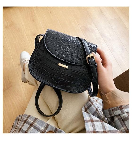 женщины сумка pu кожа crossbody сумка flap седельные сумки для женщин vintage коммуникатор кошелек кожаного bolso сплошного цвета женского к
женщины сумка pu кожа crossbody сумка flap седельные сумки для женщин vintage коммуникатор кошелек кожаного bolso сплошного цвета женского к
